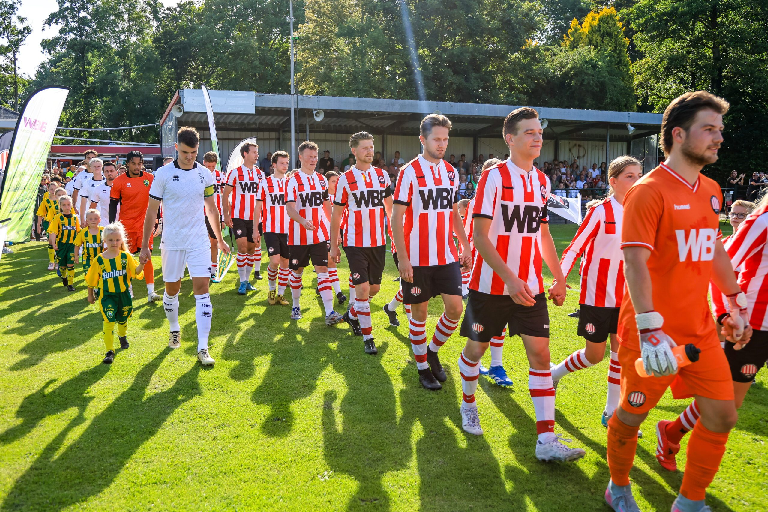 MVV' 27 nipt onderuit tegen Voorschoten '97 -