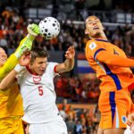 Matig Oranje verspeelt zege in blessuretijd tegen Japan