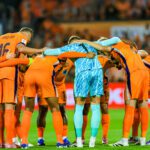 Column Polly: Voetballers lezen geen Volkskrant