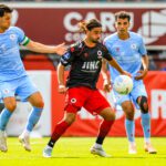 Excelsior slaat toe na rode kaart en boekt broodnodige uitzege