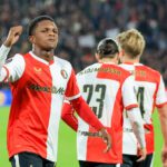 Feyenoord boekt late zege en nadert Champions League