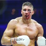 WBC: Verhoeven vecht dapper, maar Usyk slaat toe in slotfase