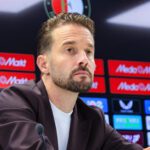 Feyenoord wacht op transfermiljoenen: eerst verkopen, dan toeslaan